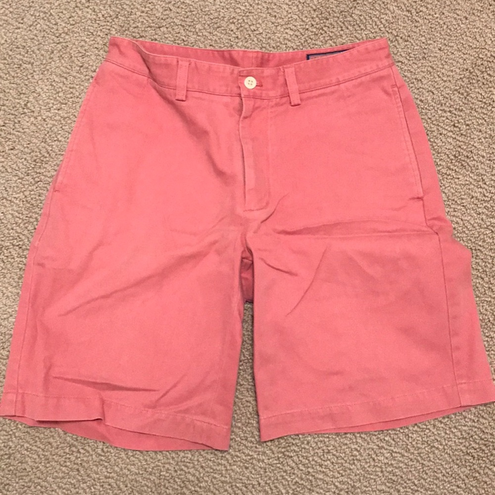 Vineyard vines Men’s club shorts size 30